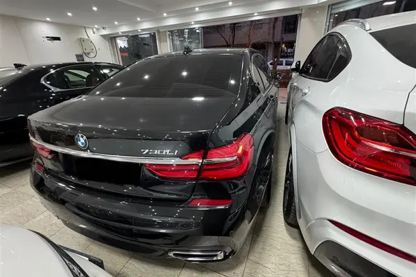 ب ام و، سری 7