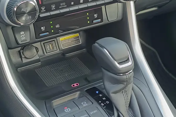 تویوتا، راوفور