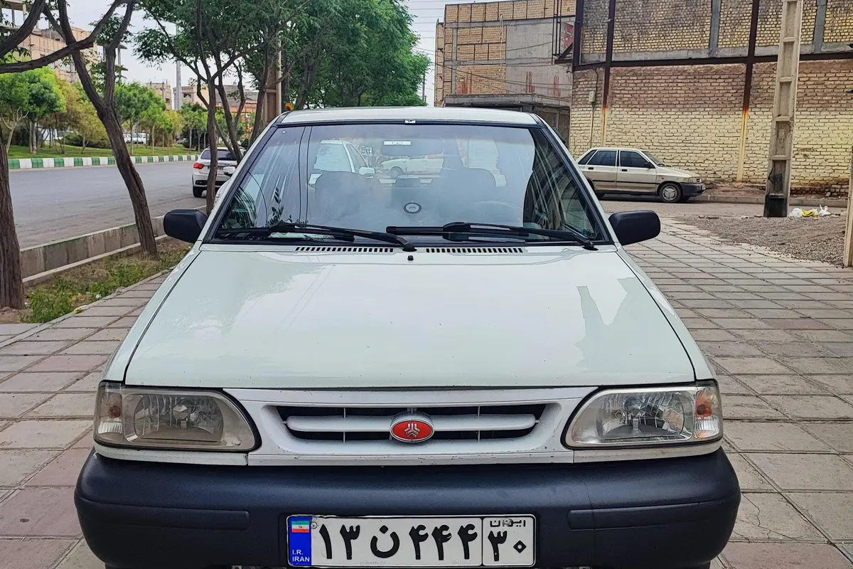 پراید،  صندوق دار