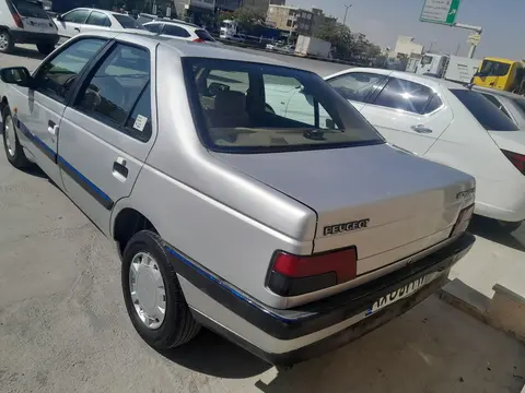 پژو، 405