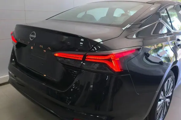 نیسان، آلتیما