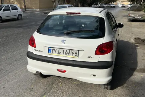 پژو، 206
