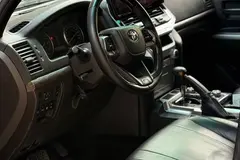 تویوتا، لندکروز چهار در