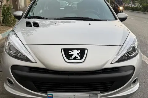 پژو، 207