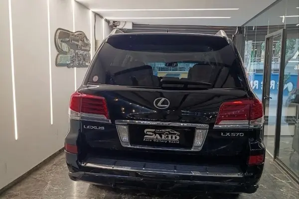 لکسوس  LX