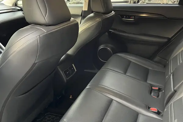 لکسوس، NX هیبرید