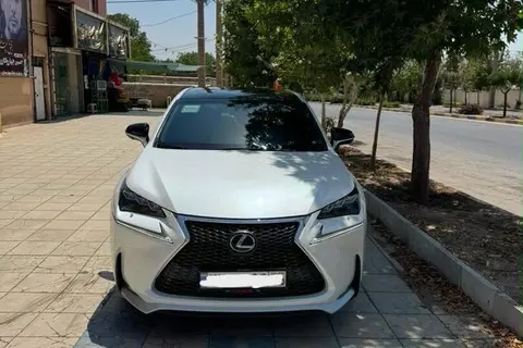 لکسوس، NX