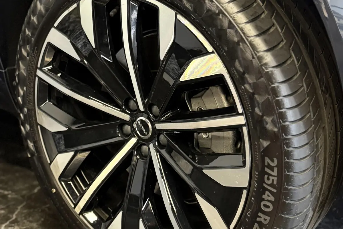 ولوو  XC90