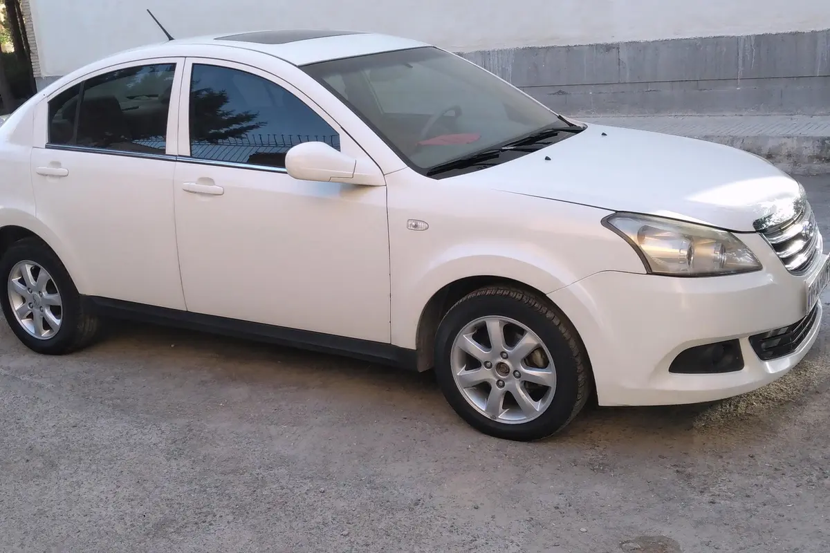 ام وی ام،  550
