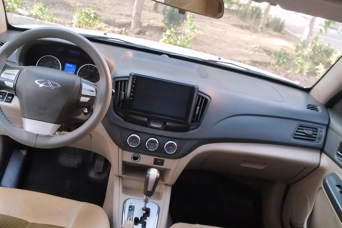 ام وی ام،  550