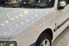 پژو، 405