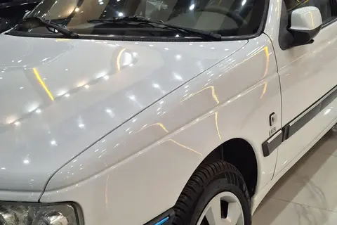 پژو، 405
