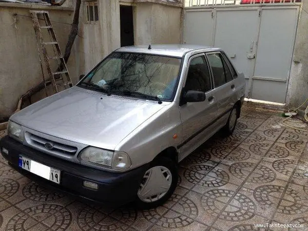 پراید، صندوق دار