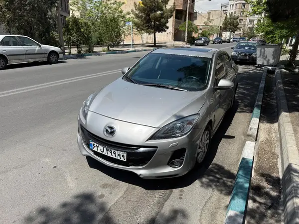 مزدا  3 نیو صندوق دار