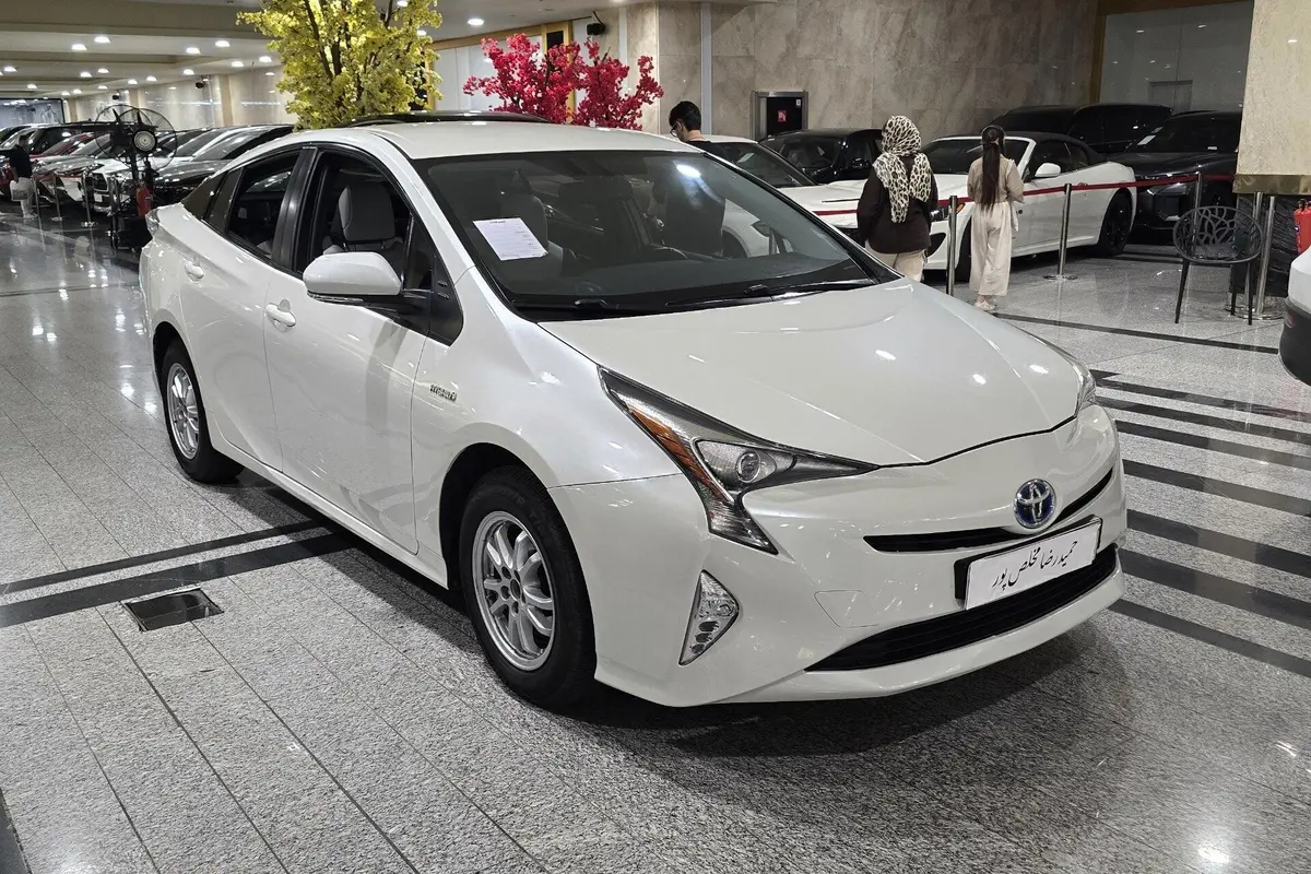 تویوتا،  پریوس