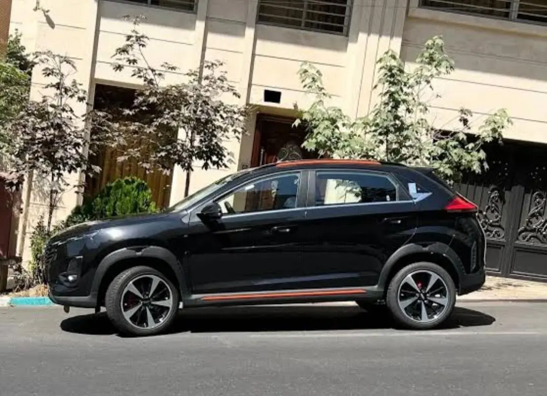 ام وی ام  X33 کراس