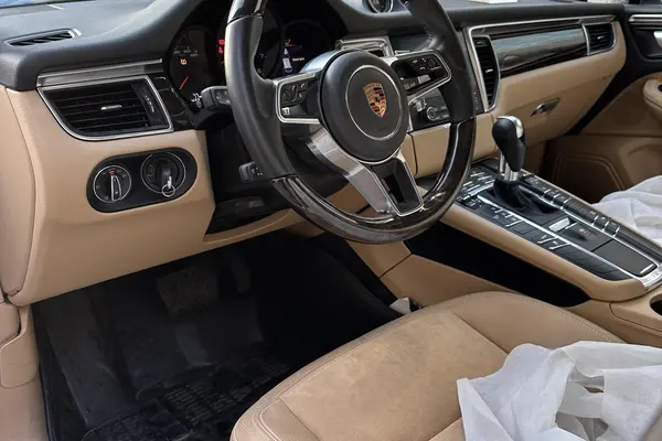 پورشه، ماکان