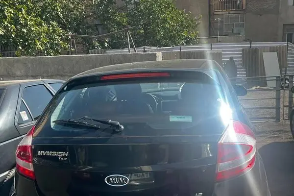 ام وی ام  315هاچ بک