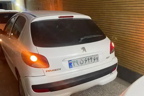 پژو، 207