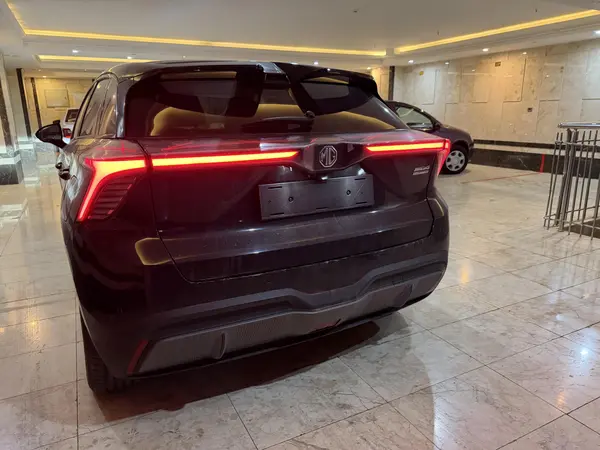 ام جی  4ev