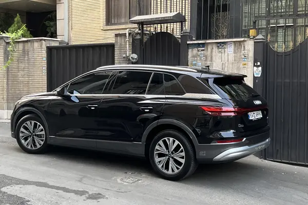 آئودی، Q4 e-tron