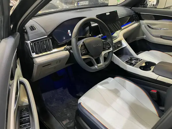 بی وای دی، سانگ پلاس DMi