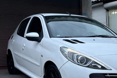 پژو، 207