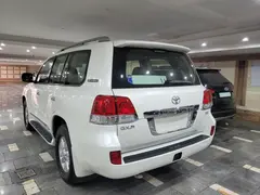 تویوتا، لندکروز چهار در