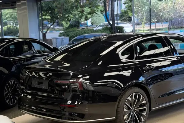 ولوو  XC90