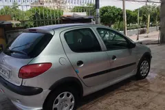پژو، 206