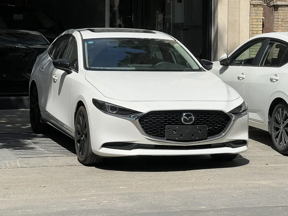 مزدا،  3 وارداتی
