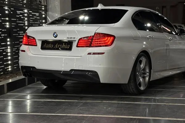 ب ام و، سری 5 سدان