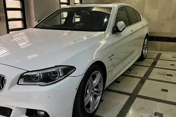 ب ام و، سری 5 سدان