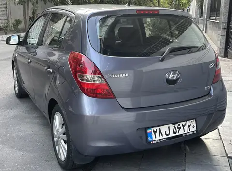 هیوندای، i20