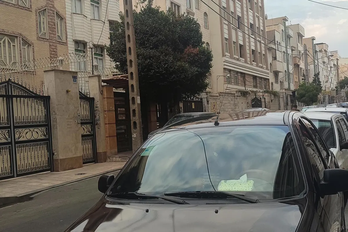تیبا،  هاچ بک