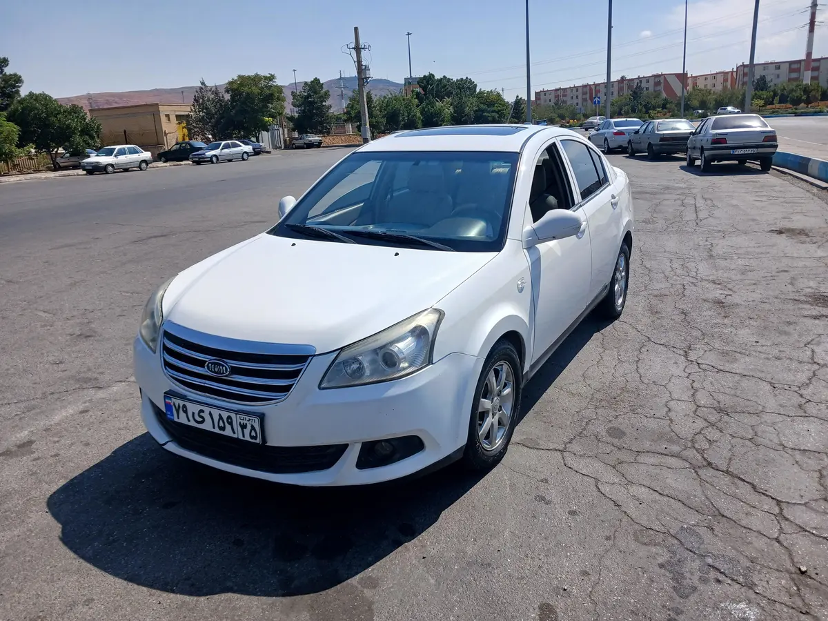 ام وی ام،  550