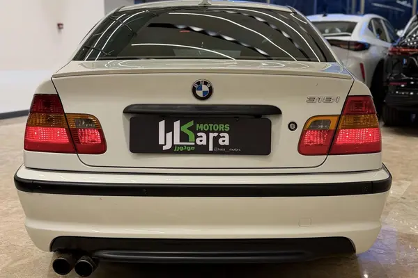 ب ام و، سری 3 سدان