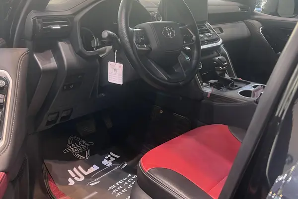 تویوتا، لندکروز چهار در