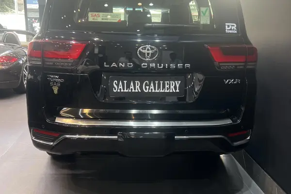 تویوتا، لندکروز چهار در