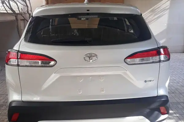 پیش فروش تویوتا، کرولا کراس هیبرید