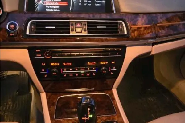 ب ام و، سری 7