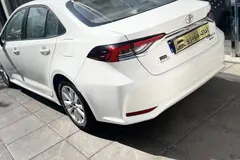 تویوتا، کرولا هیبرید