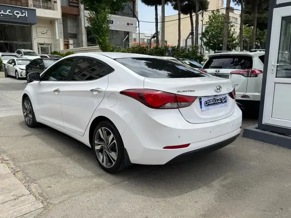 هیوندای  النترا