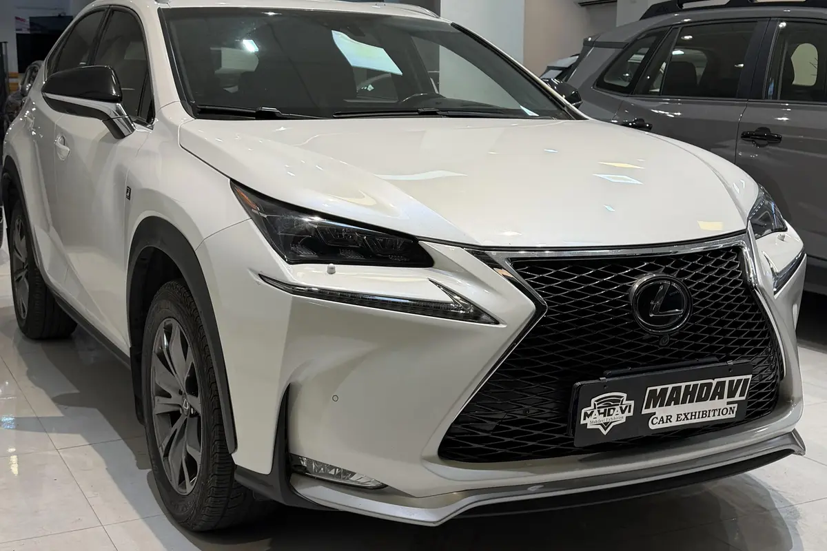 لکسوس،  NX