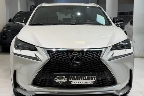 لکسوس، NX