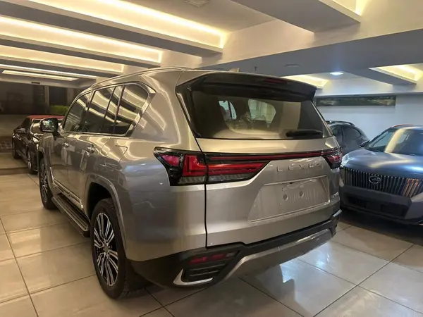 لکسوس  LX