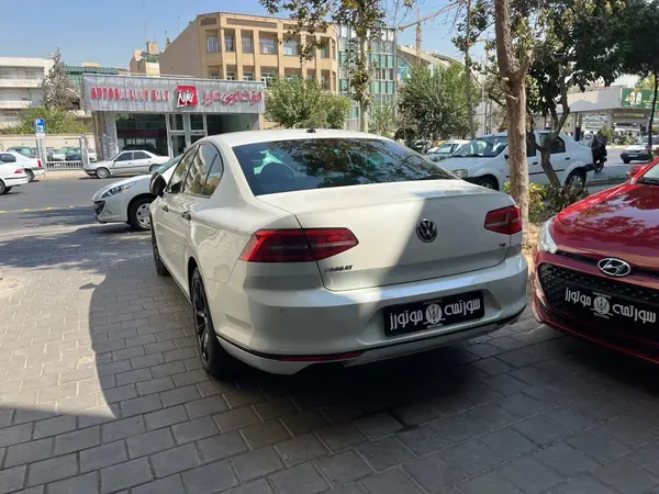 فولکس، پاسات