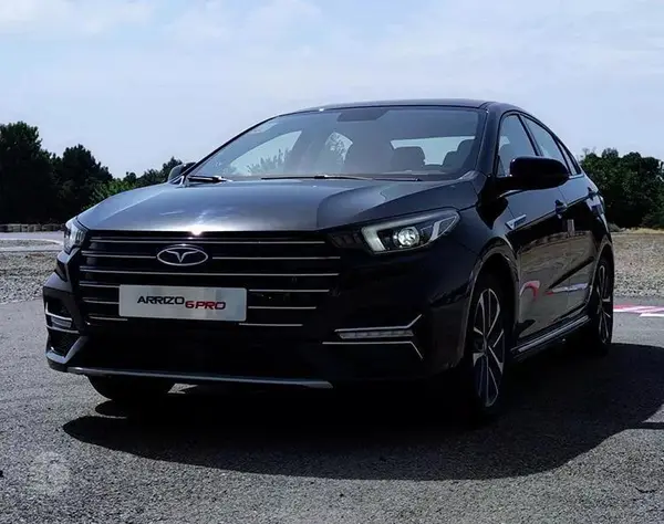 فونیکس، آریزو 6 پرو