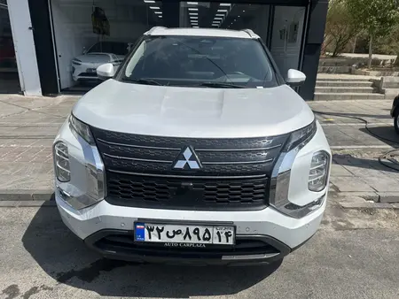 میتسوبیشی اوتلندر