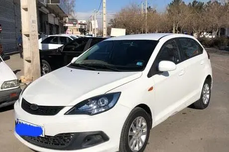 ام وی ام،  315هاچ بک